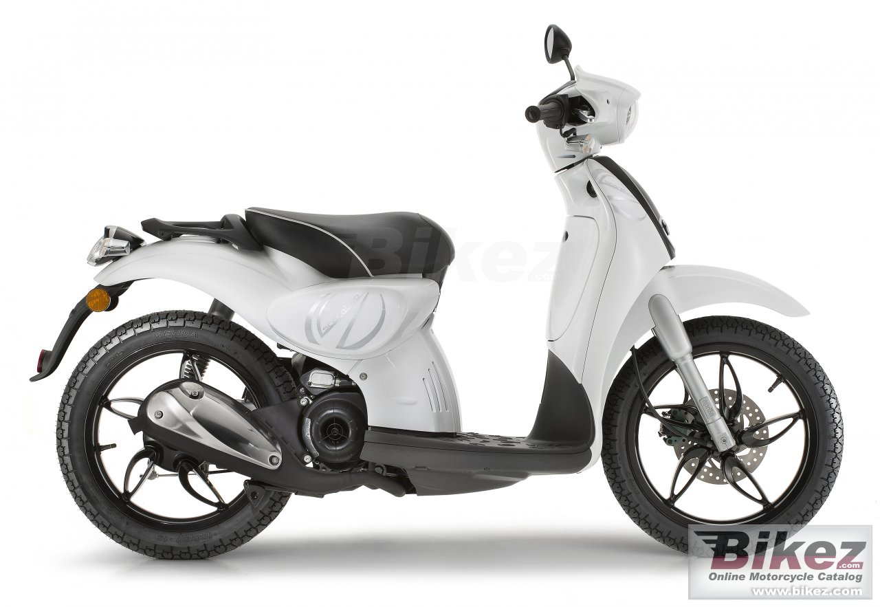 Thumbnail for Aprilia Scarabeo 50 2T 2015