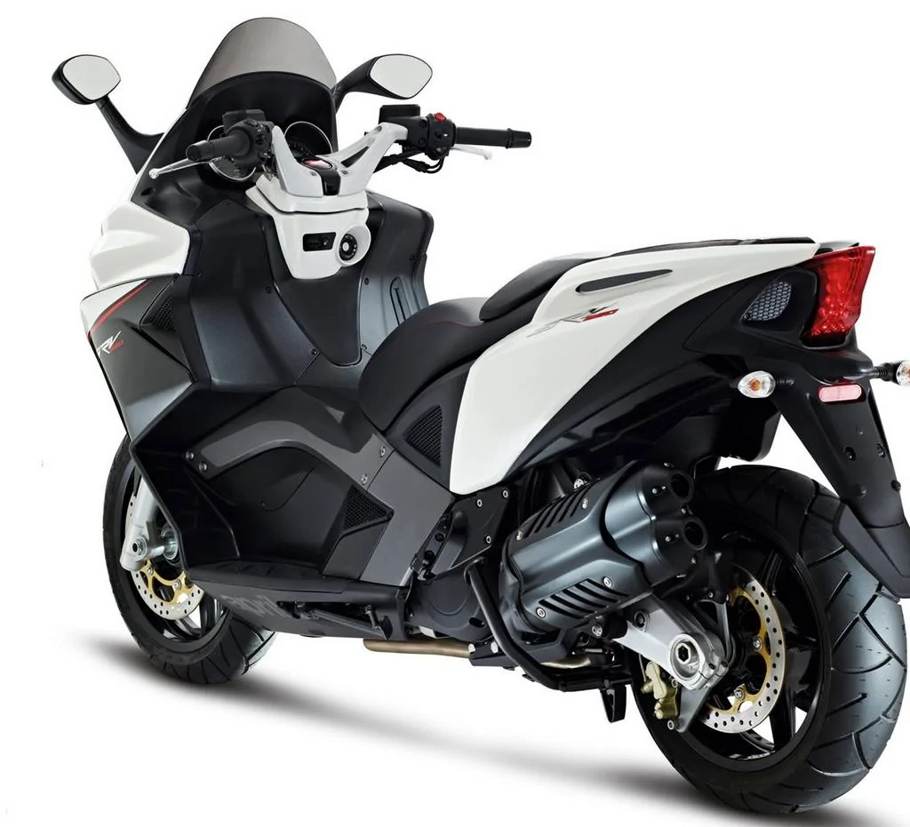 Thumbnail for Aprilia SRV 850 2015