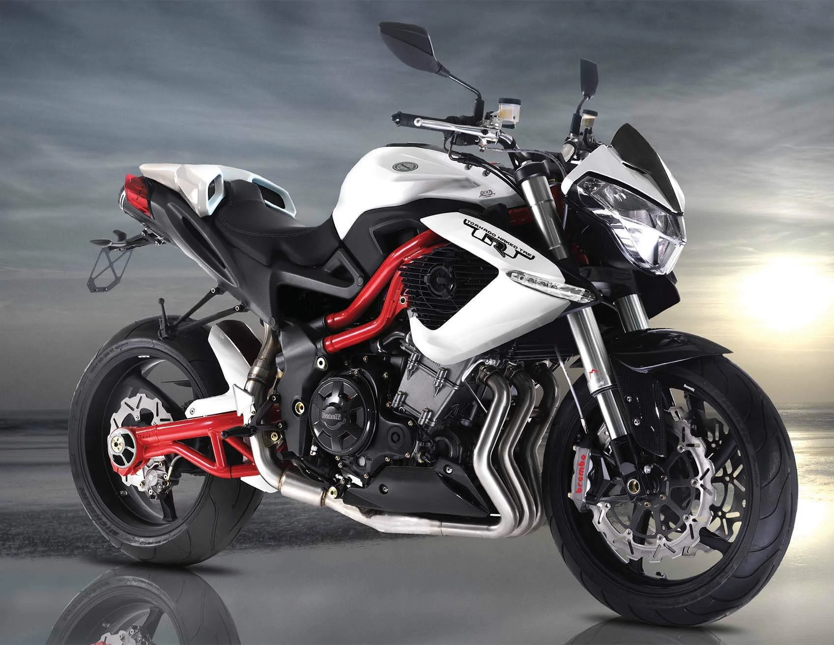 Thumbnail for Benelli TNT 1130 R 2012