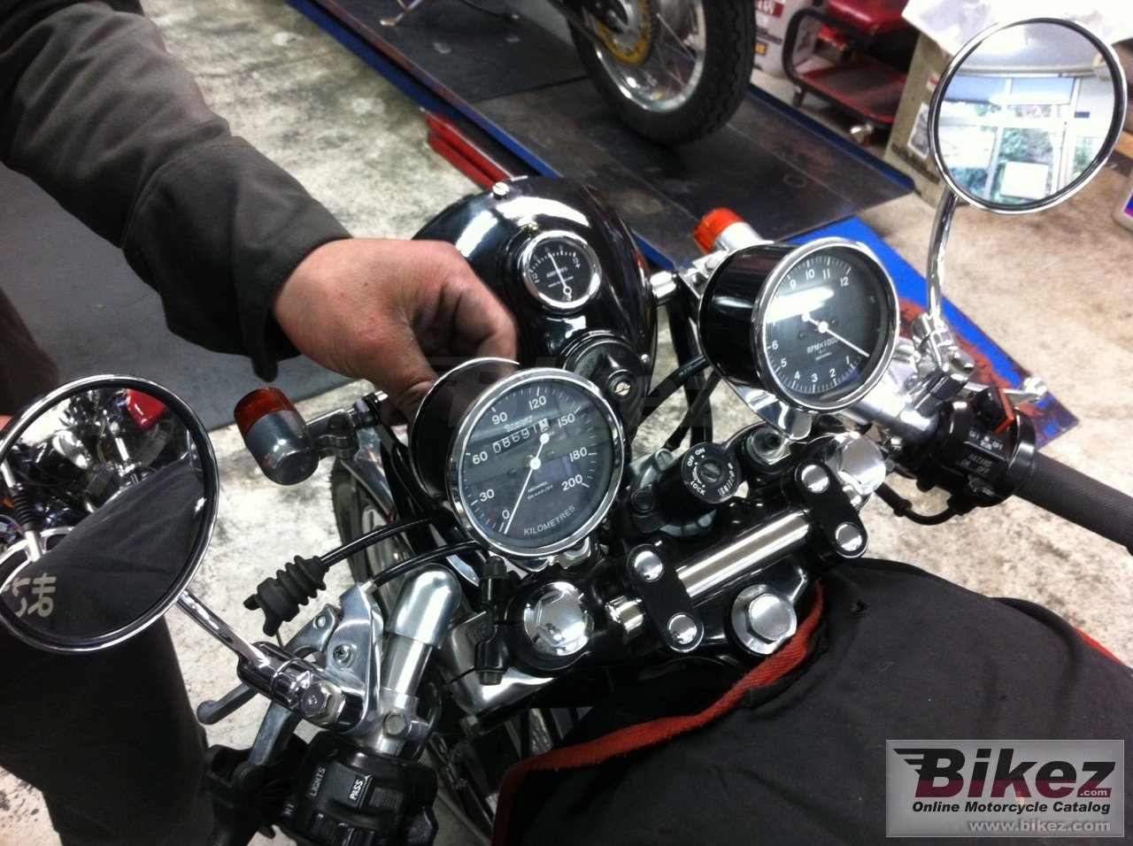 Thumbnail for BSA SR 500 Gold 2003