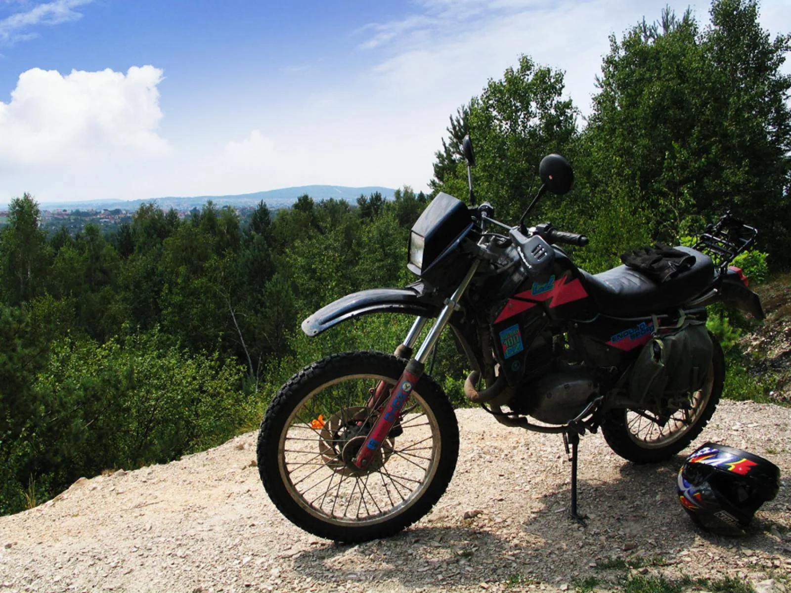 CZ 180 Roland