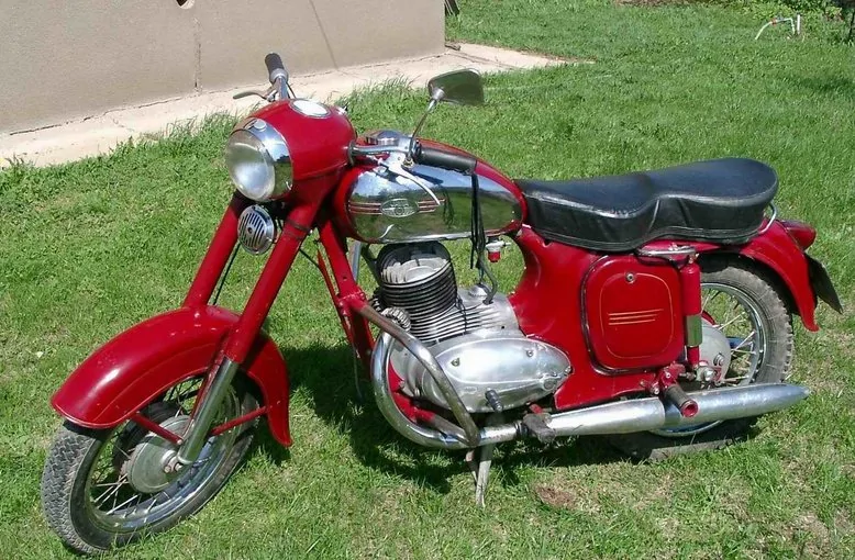 CZ 350 Twin