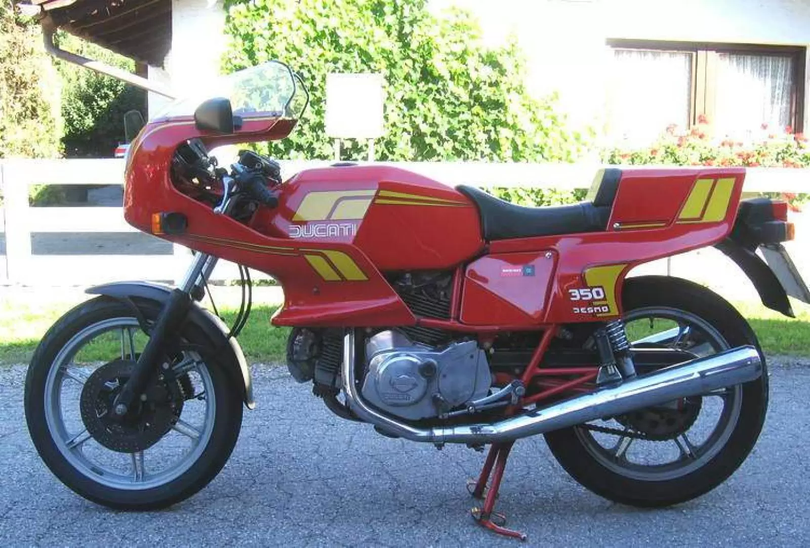 Thumbnail for Ducati 600 SL Pantah 1983