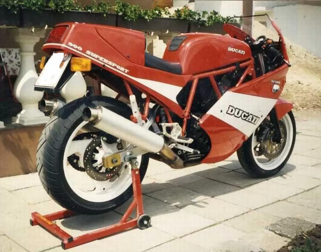 Thumbnail for Ducati 900 SS Super Sport 1990