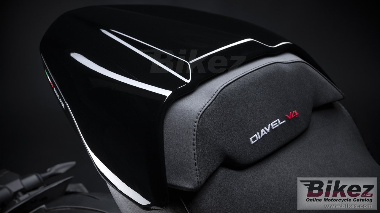 Thumbnail for Ducati Diavel V4 2025