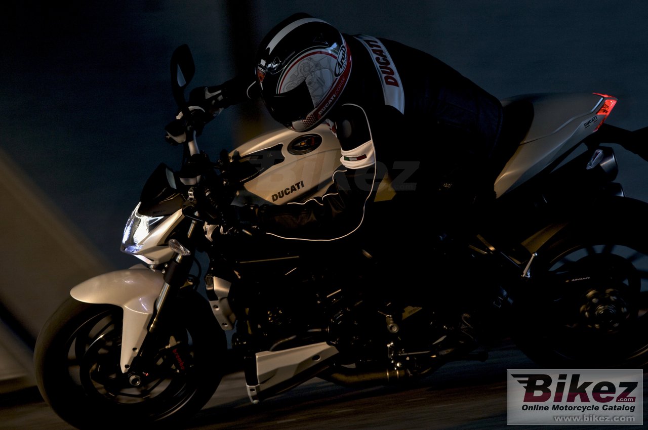 Thumbnail for Ducati Streetfighter 2010