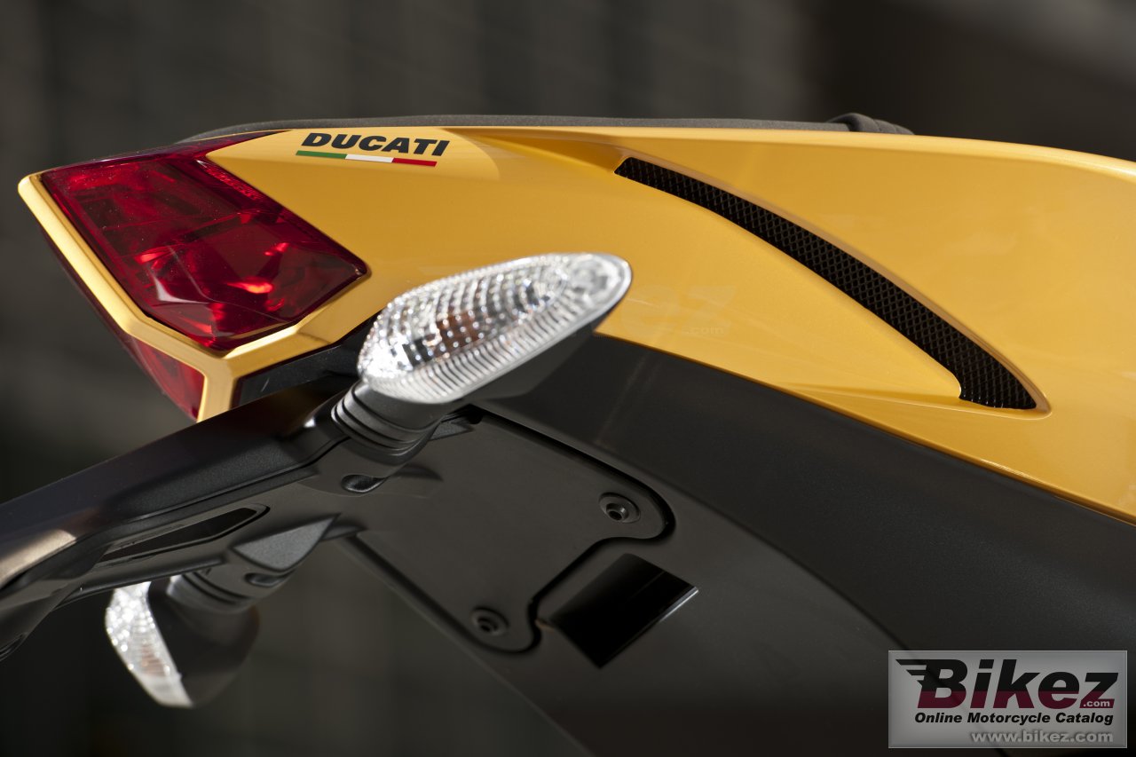 Thumbnail for Ducati Streetfighter 848 2013