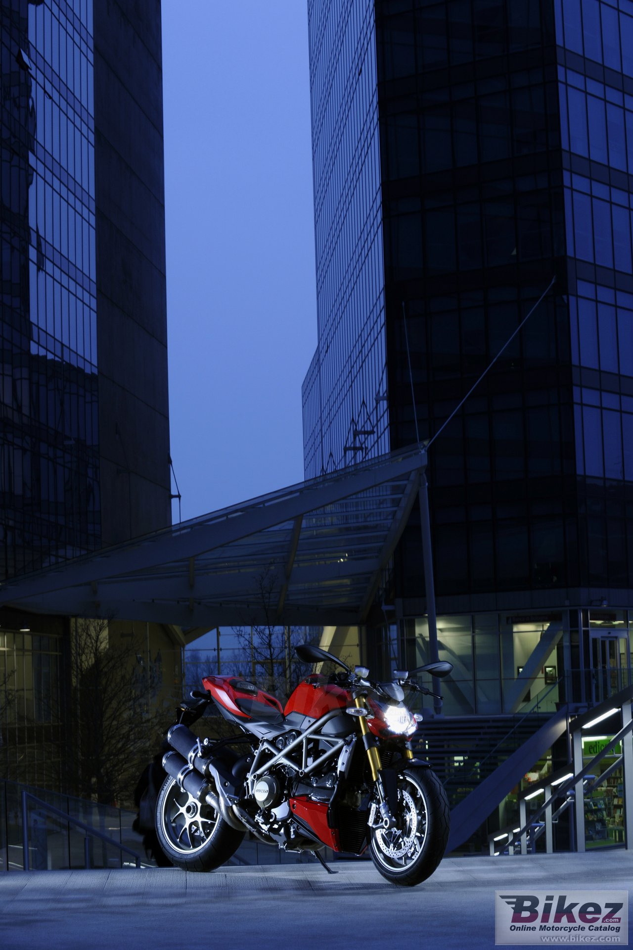 Thumbnail for Ducati Streetfighter S 2010