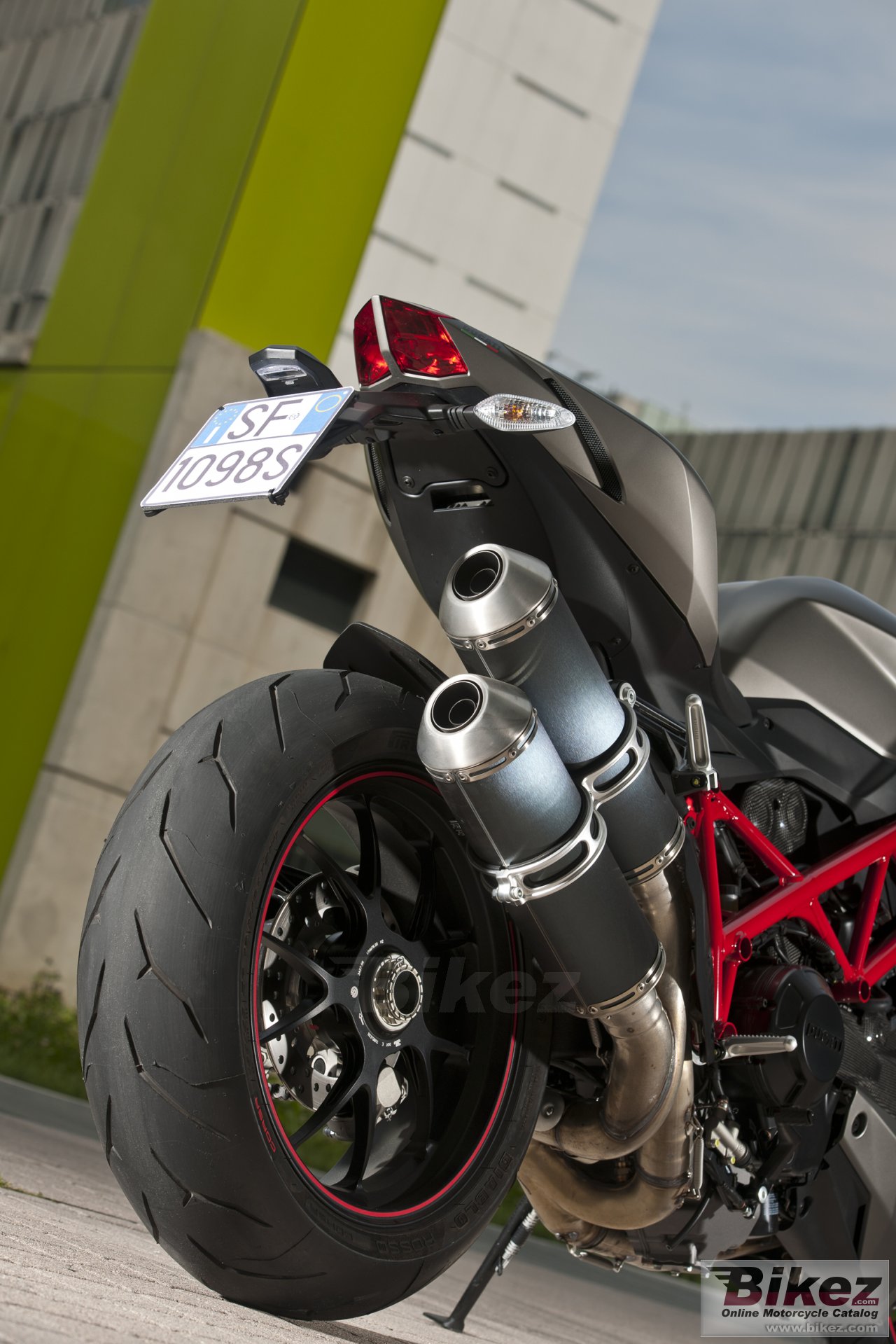 Thumbnail for Ducati Streetfighter S 2013