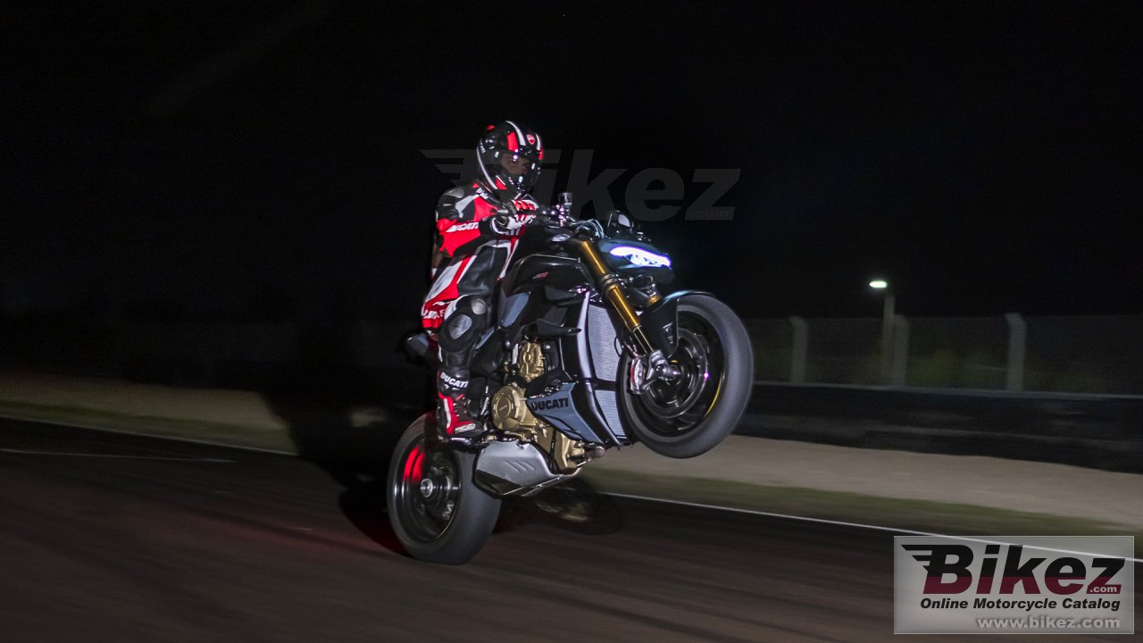 Thumbnail for Ducati Streetfighter V4 2023