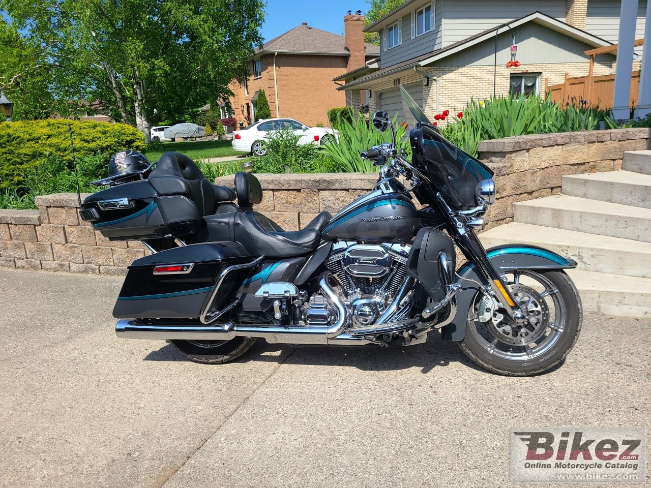 Thumbnail for Harley-Davidson CVO Limited 2015