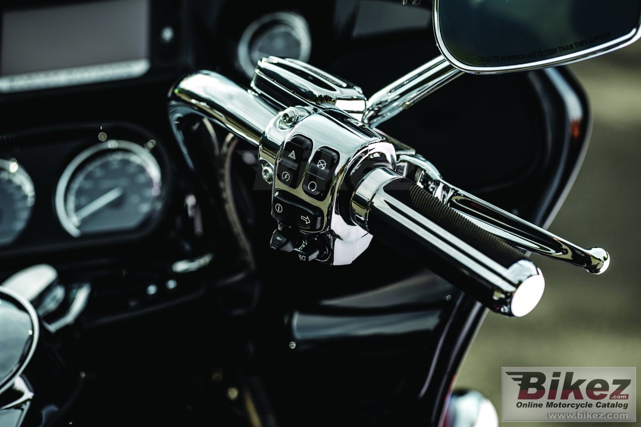 Thumbnail for Harley-Davidson CVO Road Glide Ultra 2015