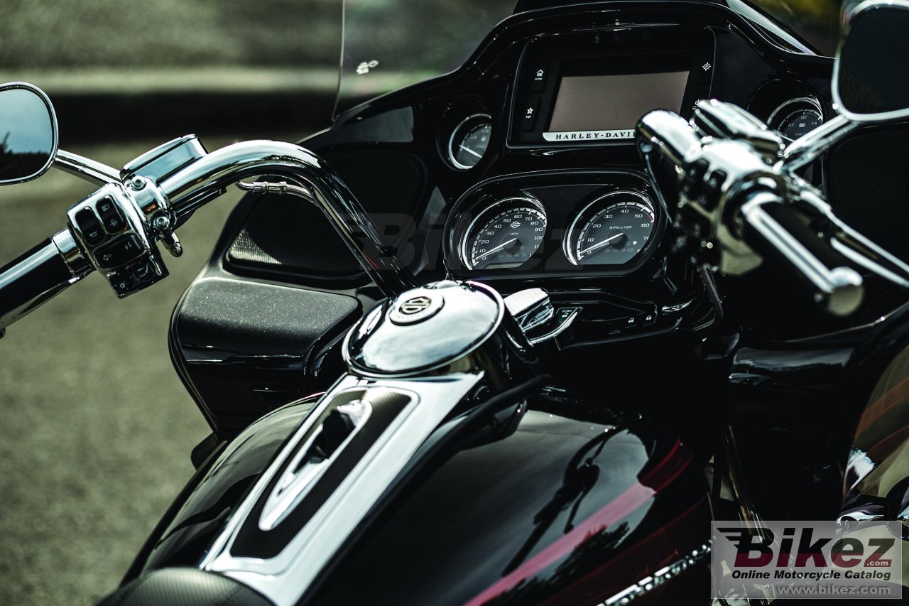 Thumbnail for Harley-Davidson CVO Road Glide Ultra 2015