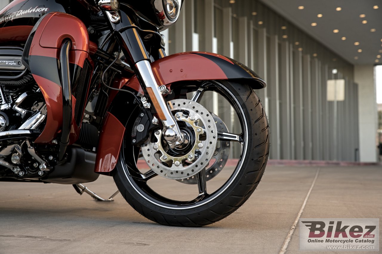 Thumbnail for Harley-Davidson CVO Street Glide 2017