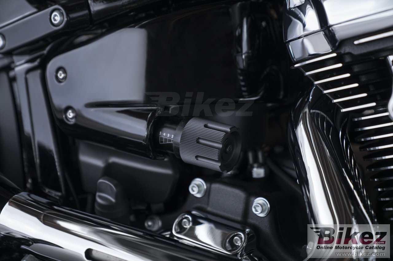 Thumbnail for Harley-Davidson Softail Breakout 2018