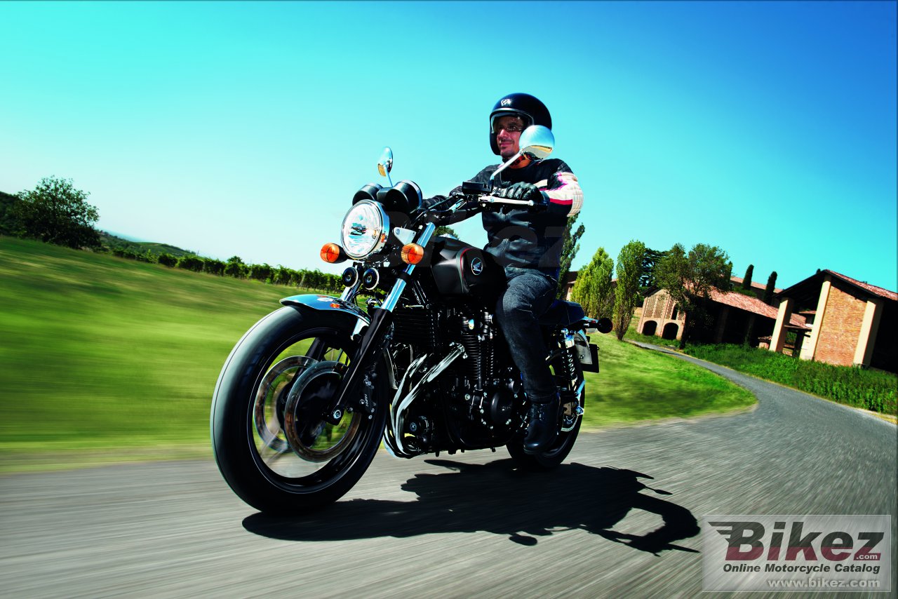 Thumbnail for Honda CB1100 2014