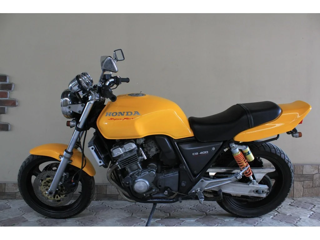 Honda CB400 Super Four