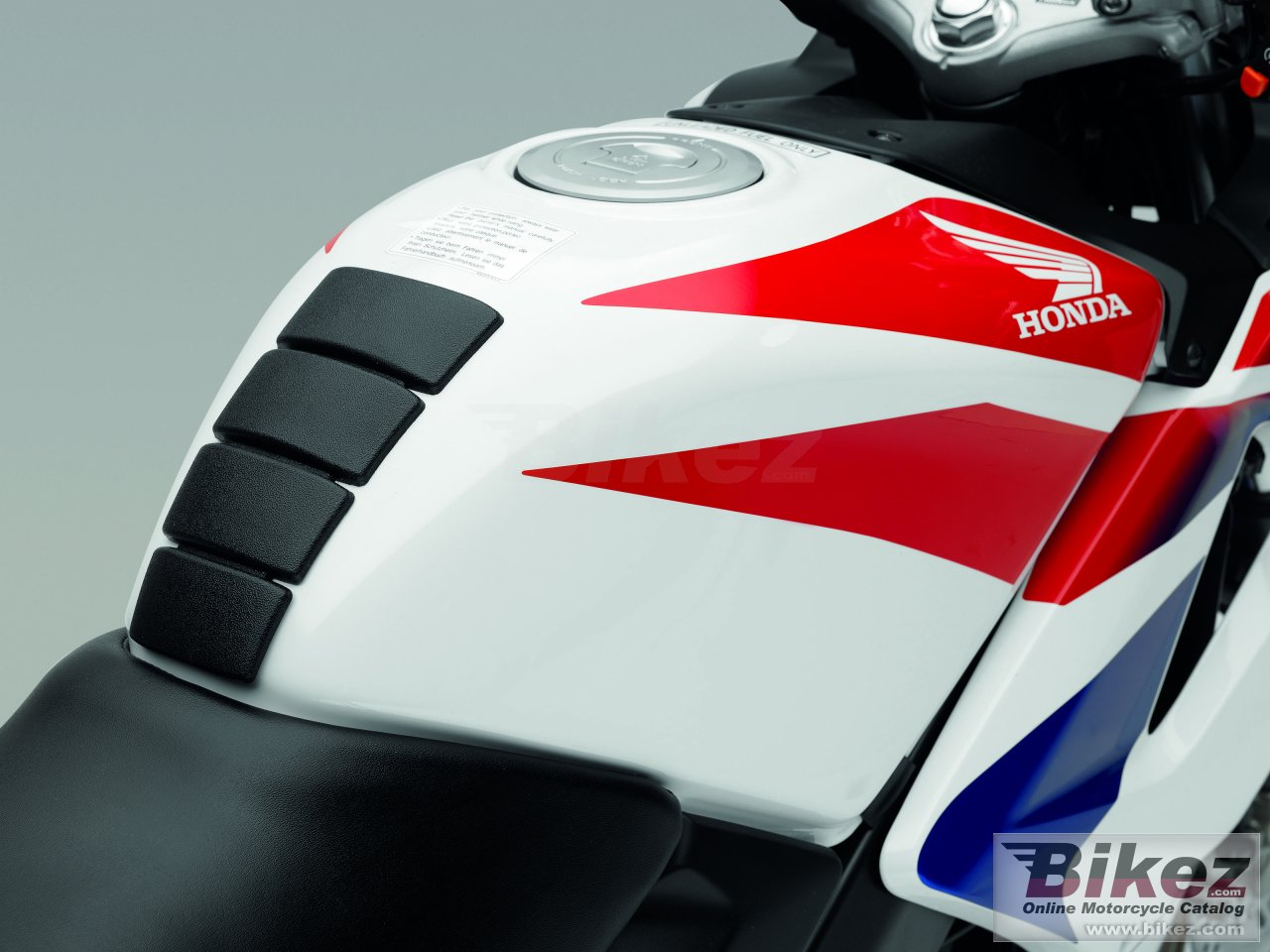 Thumbnail for Honda CBR125 2009