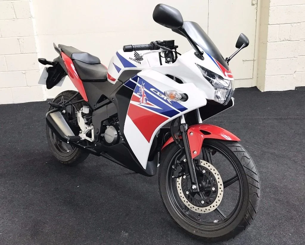 Thumbnail for Honda CBR125R 2015