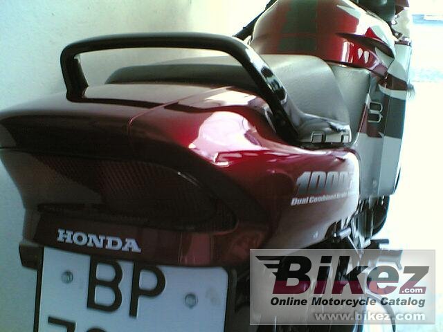 Thumbnail for Honda CBR 1000 F 1997