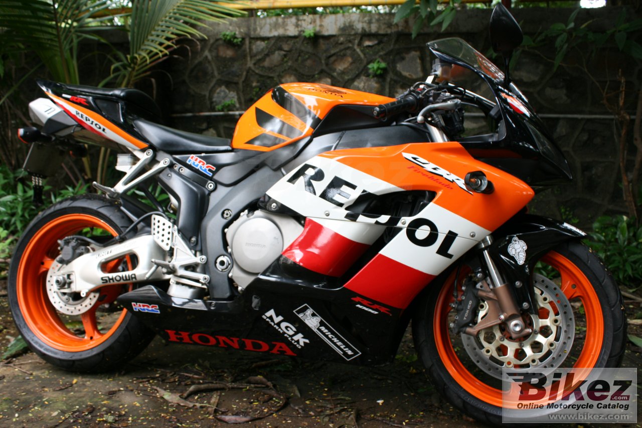 Thumbnail for Honda CBR 1000 RR 2004