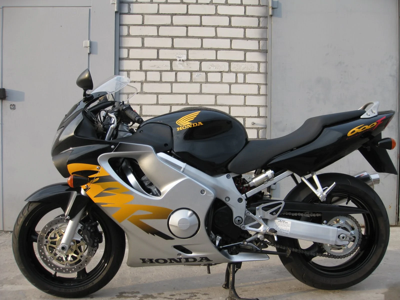 Thumbnail for Honda CBR 600 F 1999