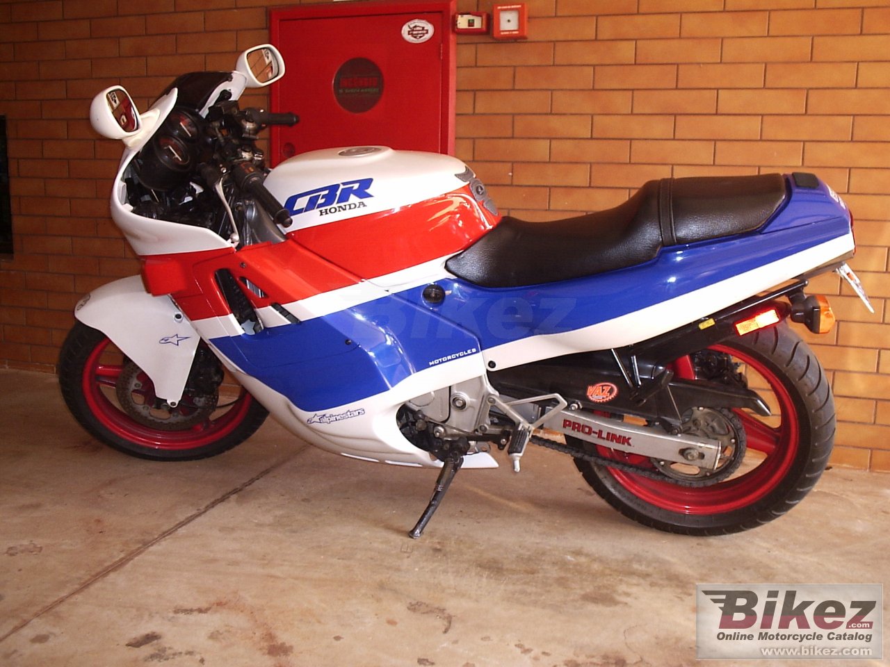 Honda CBR 600 F (reduced effect)