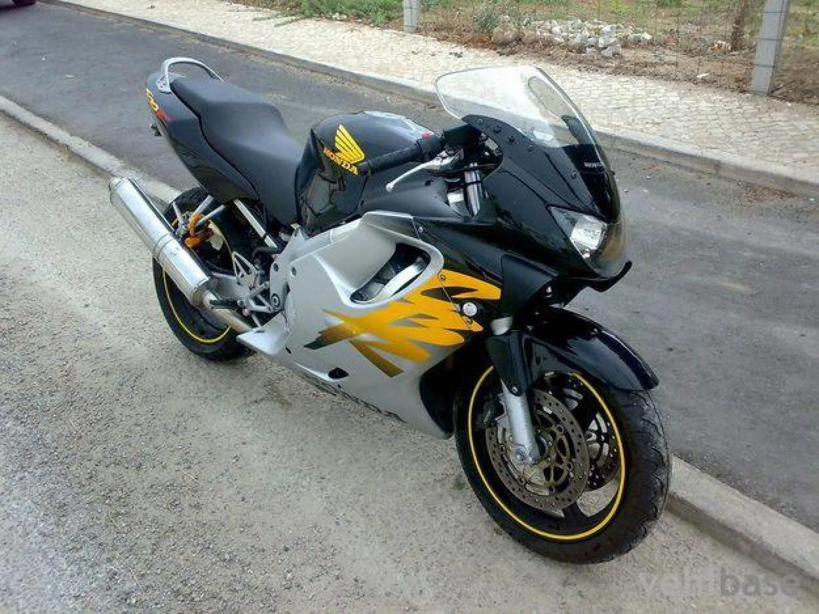 Honda CBR 600 F Ultima Light