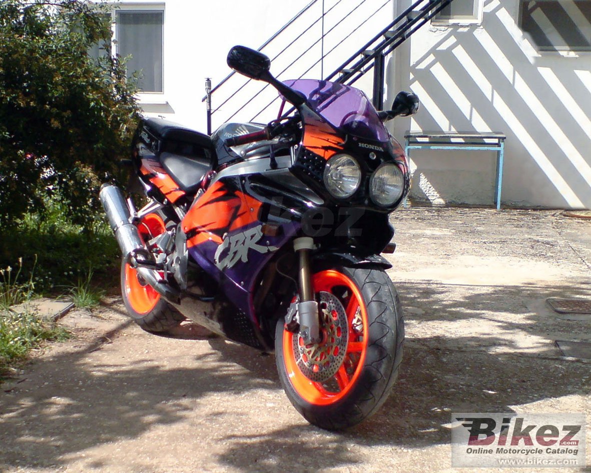 Thumbnail for Honda CBR 900 RR 1992