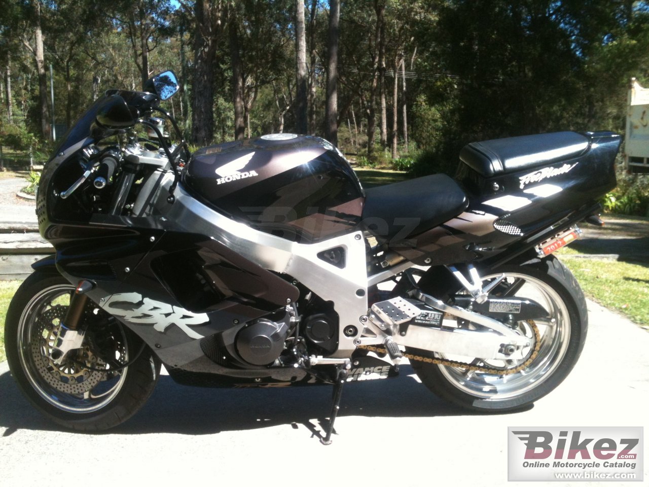 Thumbnail for Honda CBR 900 RR 1992