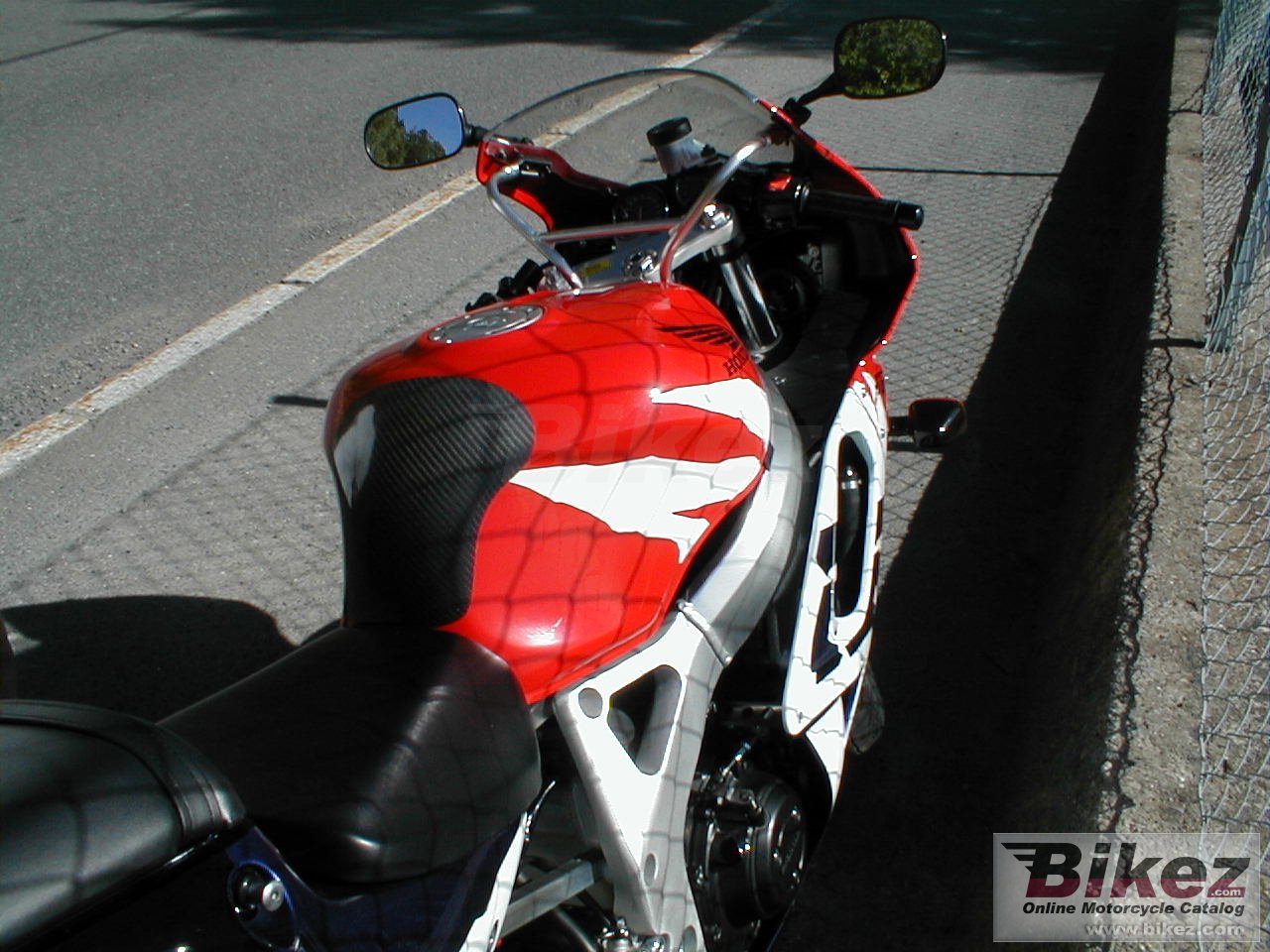 Thumbnail for Honda CBR 900 RR 1999