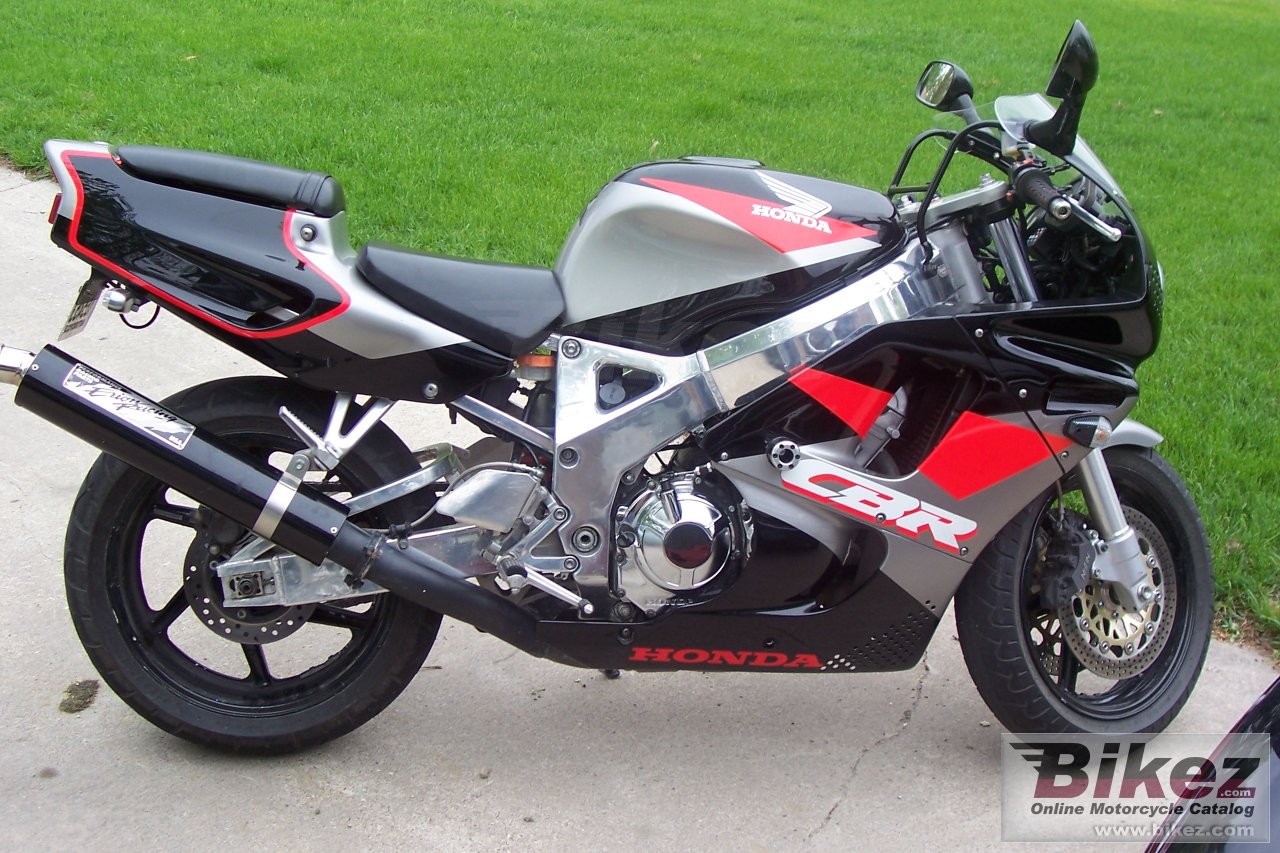 Thumbnail for Honda CBR 900 RR Fireblade 1993