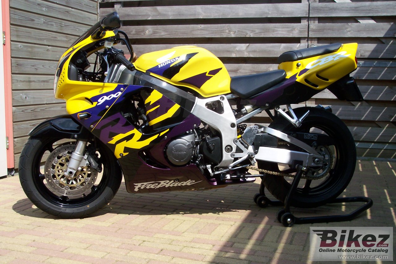 Honda CBR 900 RR Fireblade