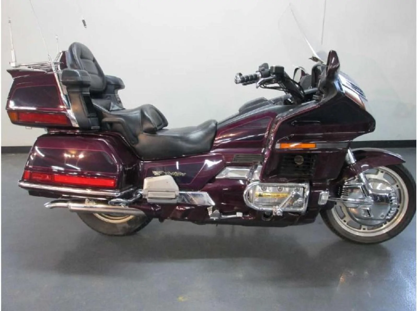 Thumbnail for Honda GL 1500 Gold Wing Aspencade 1996