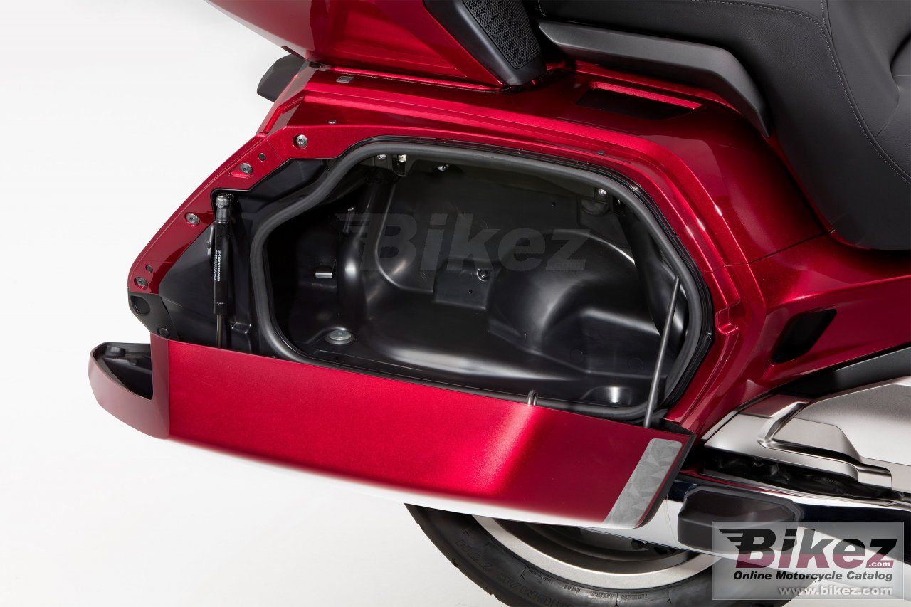 Thumbnail for Honda GL 1800 Gold Wing Tour 2021