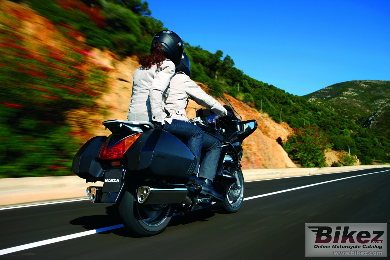 Thumbnail for Honda ST1300 Pan-European 2011