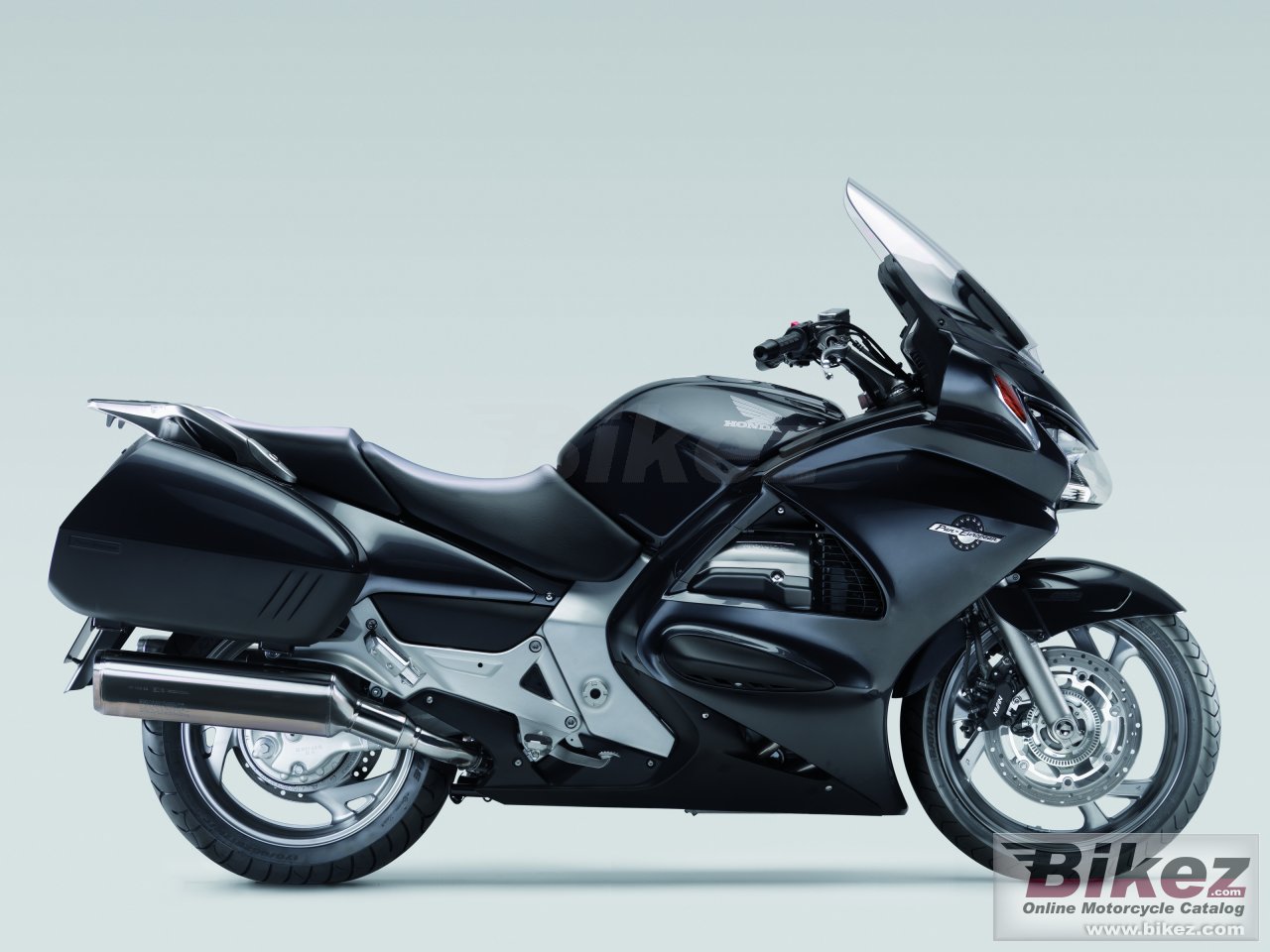 Thumbnail for Honda ST 1300 2008