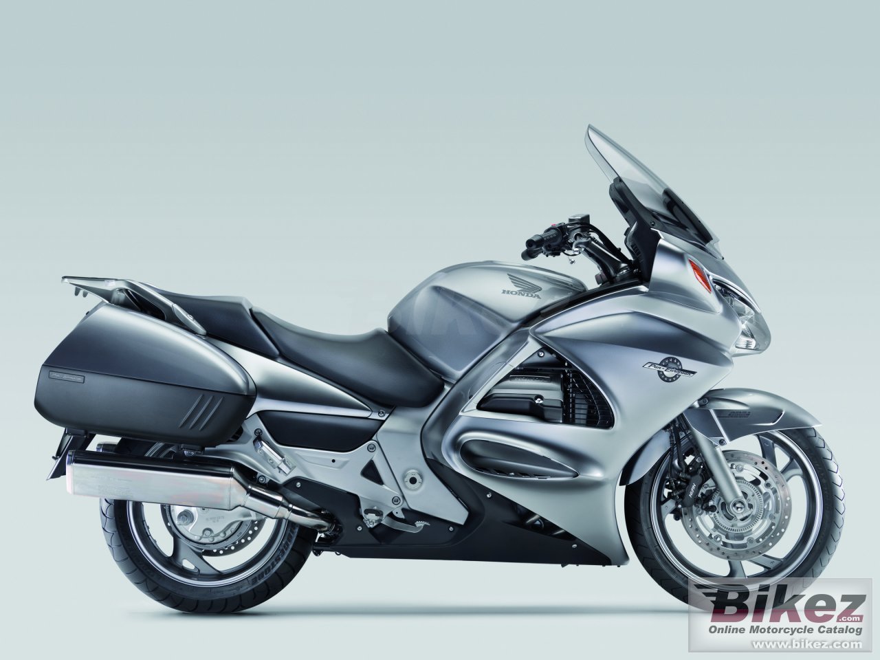 Thumbnail for Honda ST 1300 2008