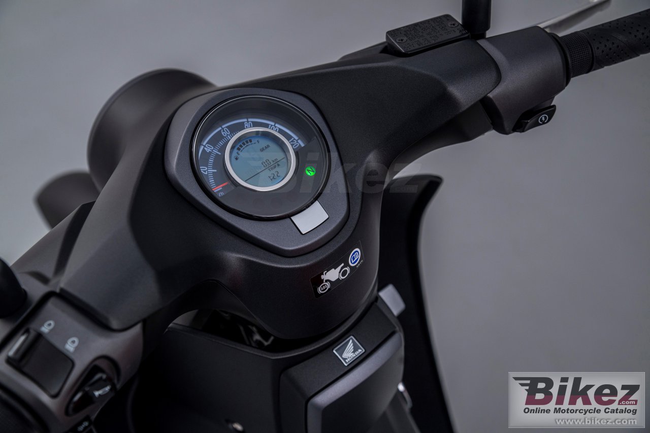 Thumbnail for Honda Super Cub 125 2022