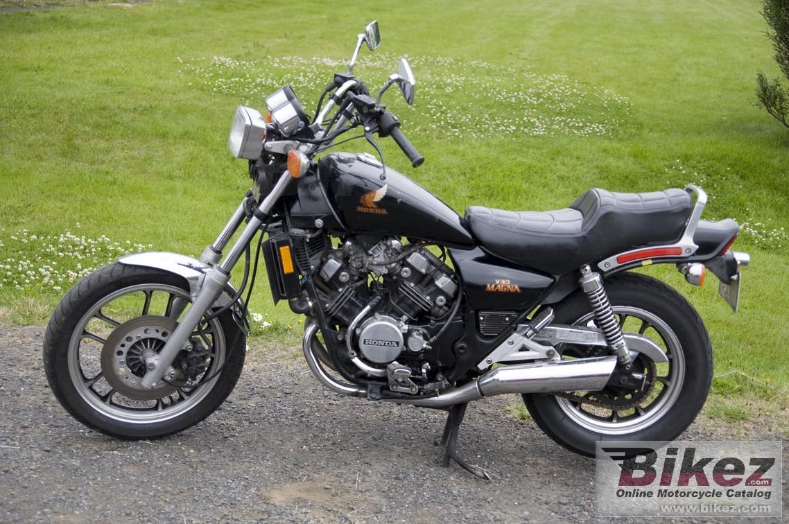 Honda V30 Magna