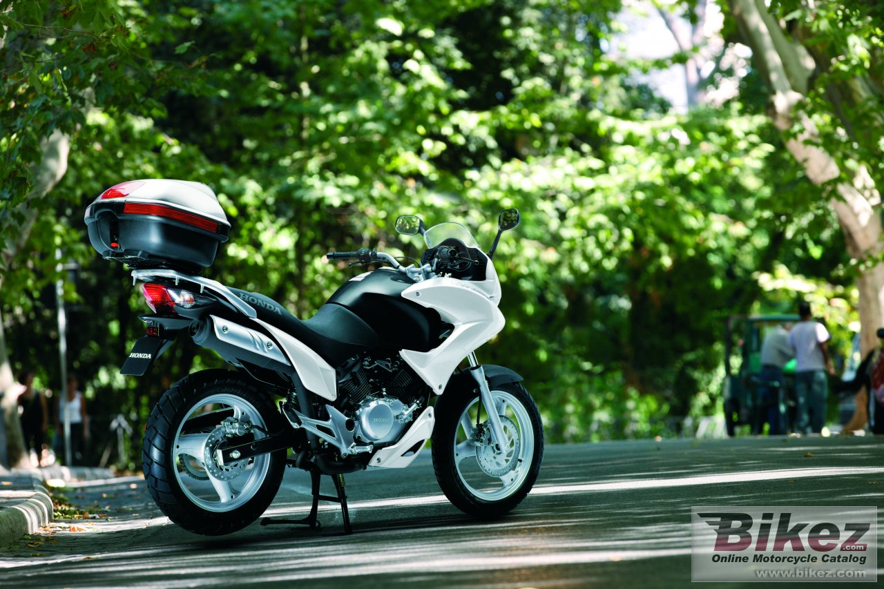 Thumbnail for Honda Varadero 125 DX 2010