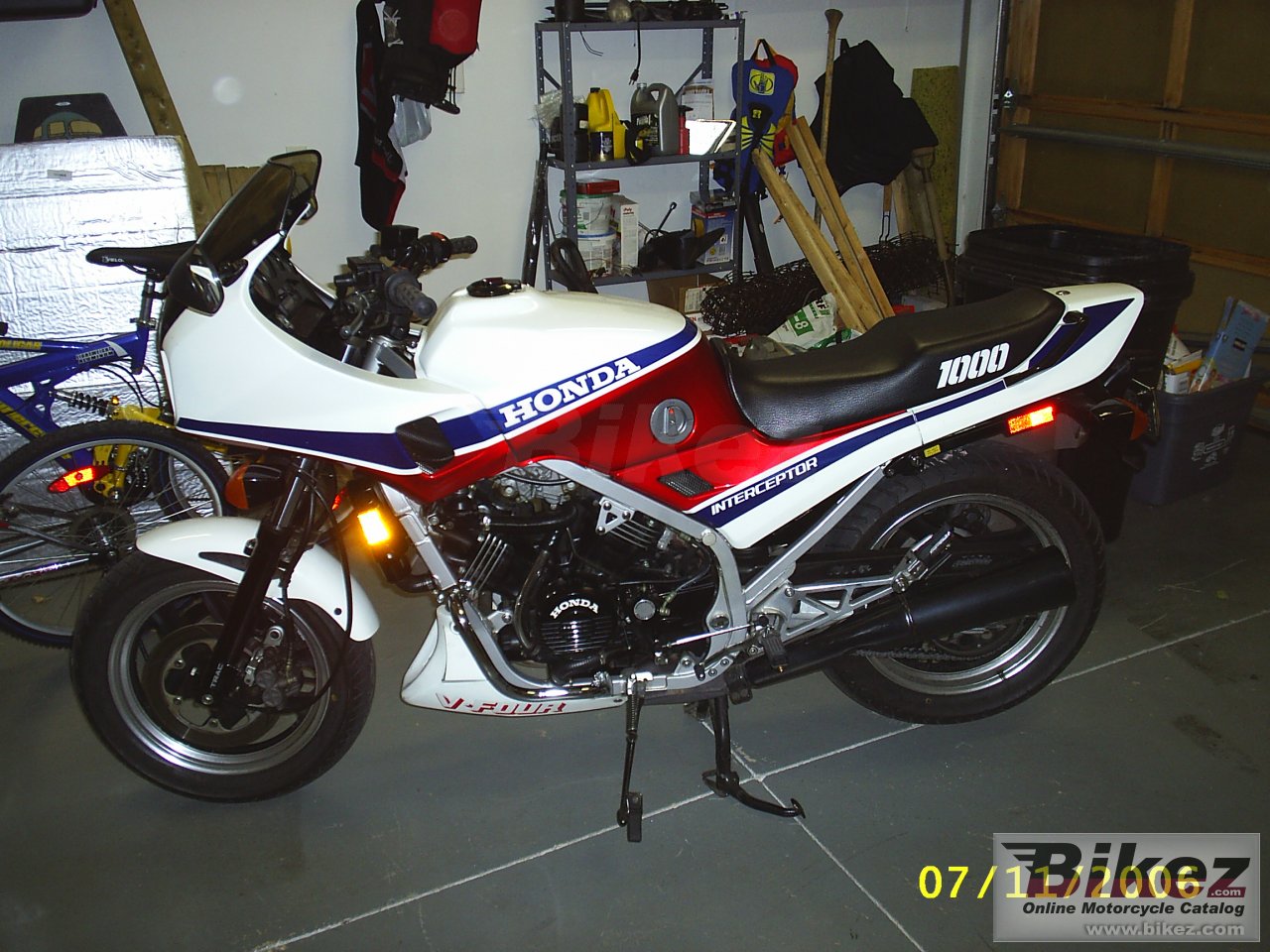 Thumbnail for Honda VF 1000 F 1985