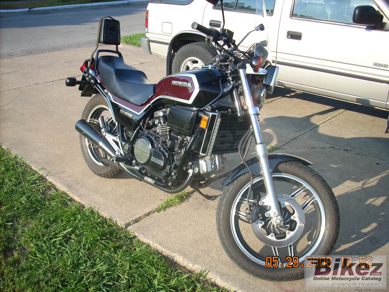 Honda VF 700 S Sabre