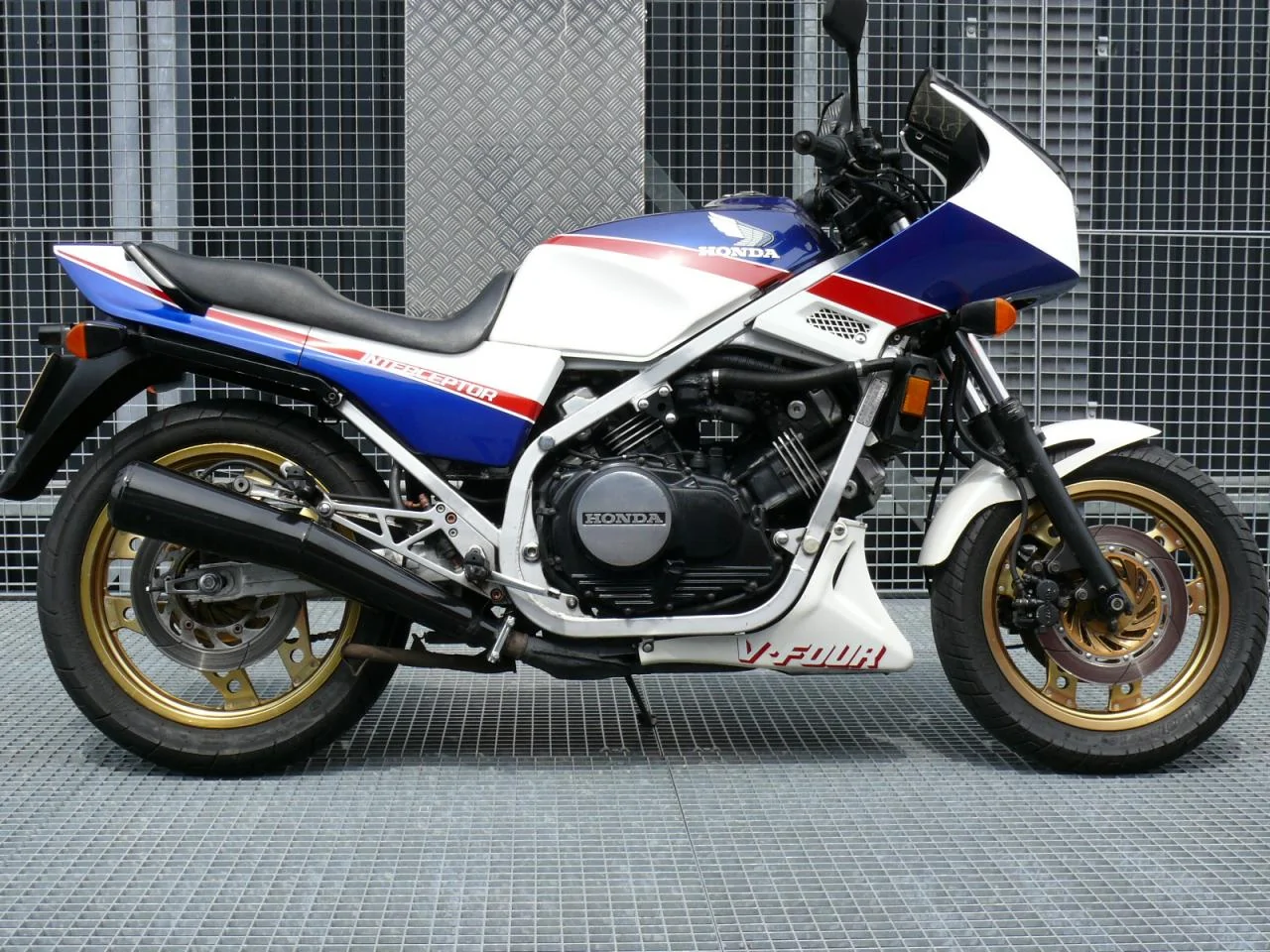 Thumbnail for Honda VF 750 F 1986