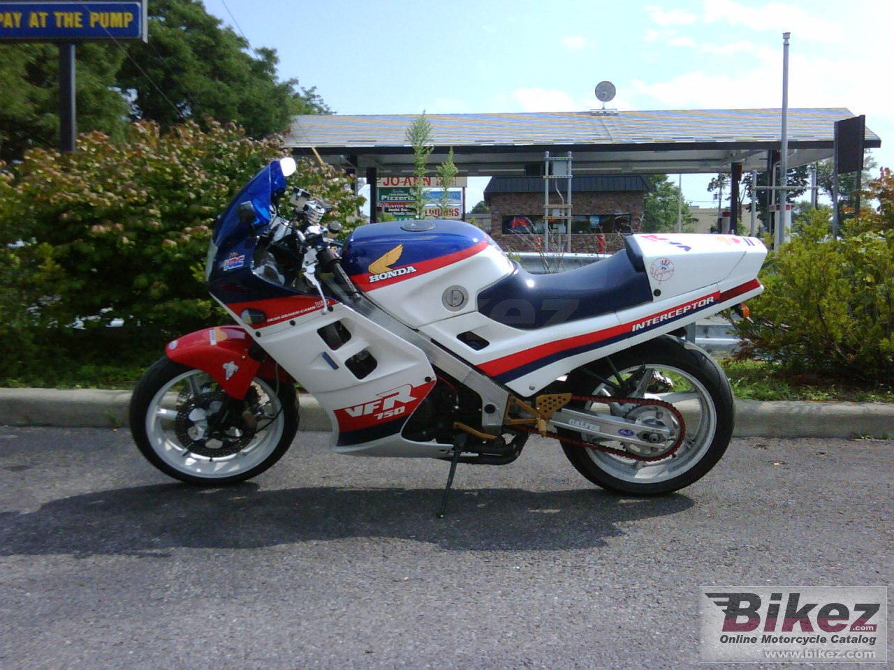 Thumbnail for Honda VFR 750 F 1986