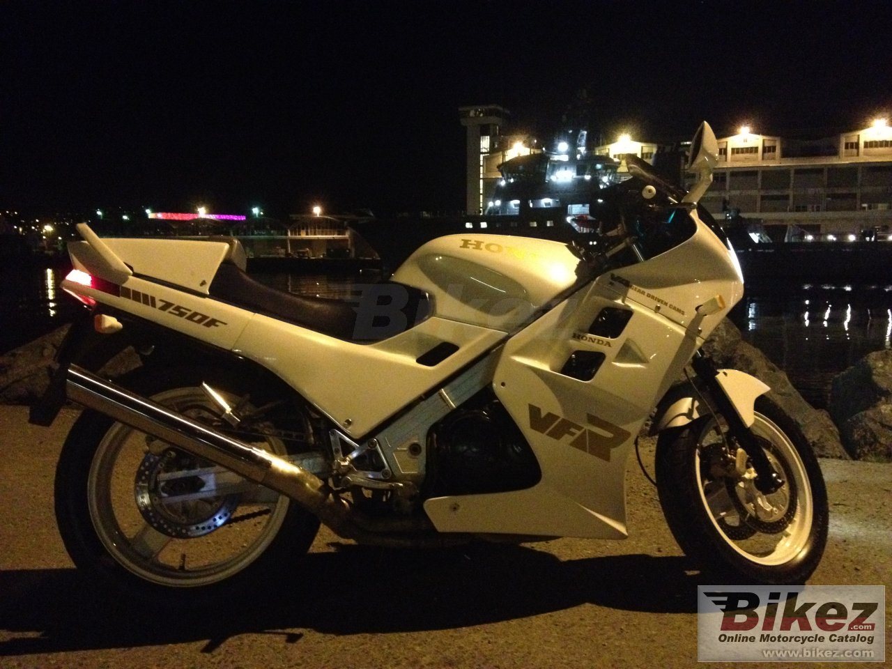 Thumbnail for Honda VFR 750 F (reduced effect) 1986