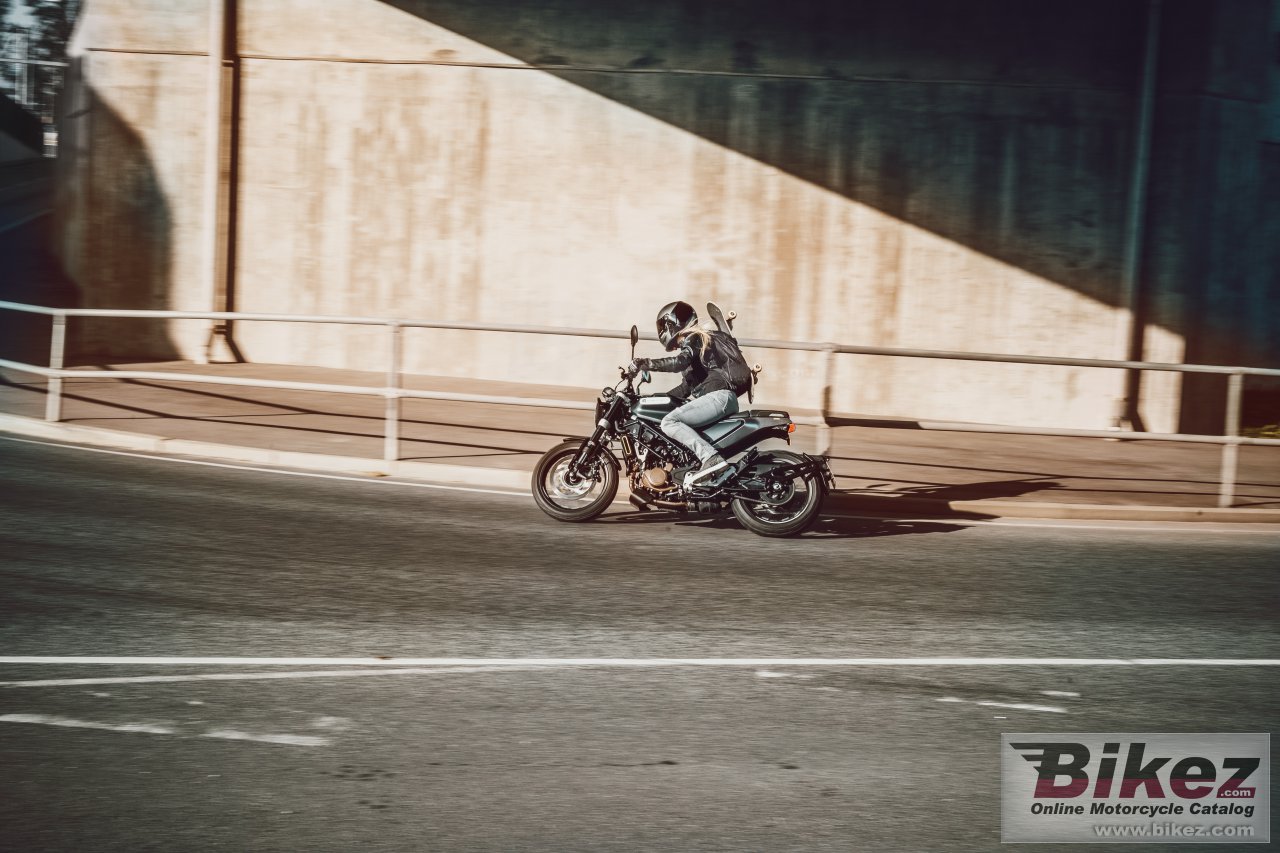 Thumbnail for Husqvarna Svartpilen 125 2021