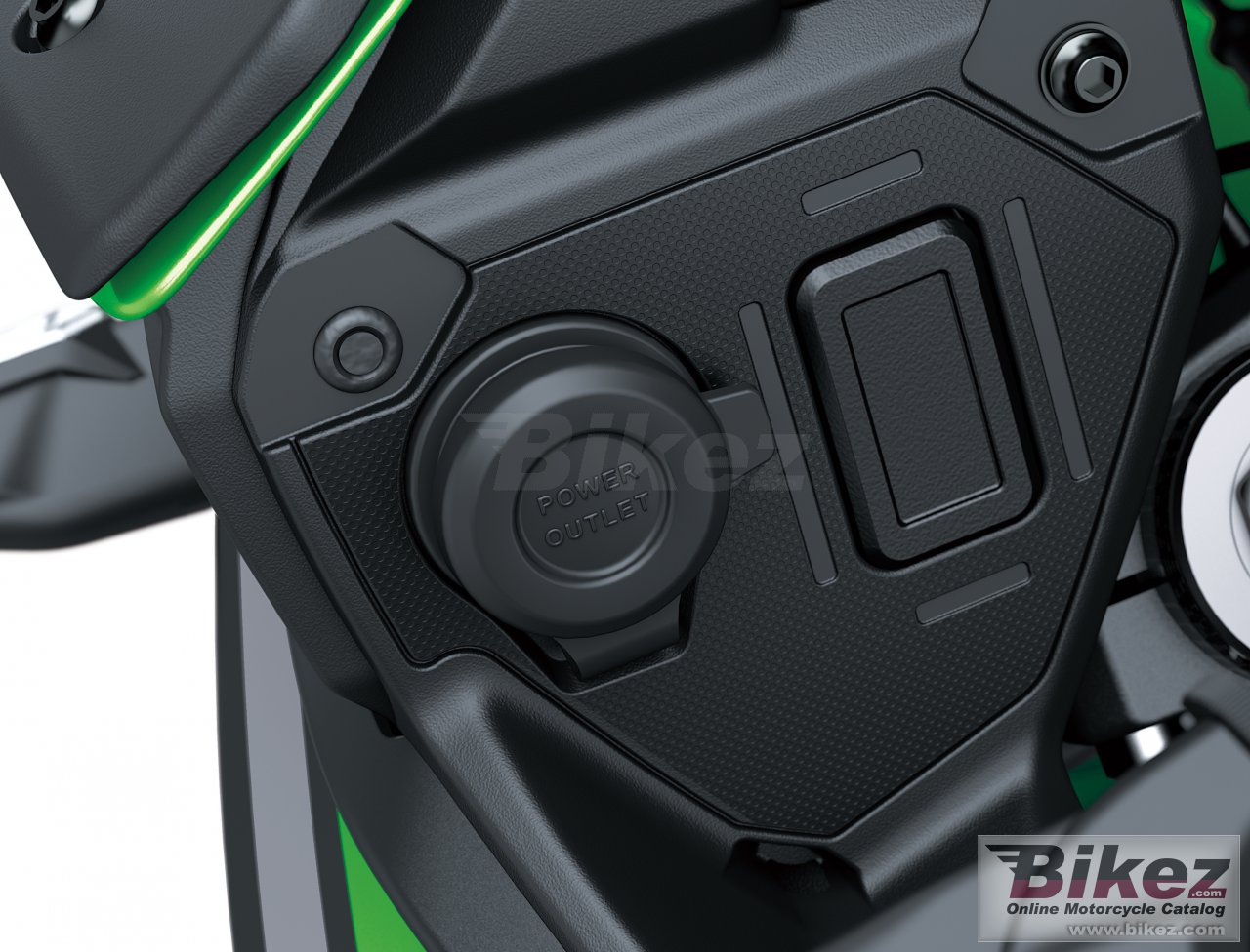 Thumbnail for Kawasaki Versys 650 2022