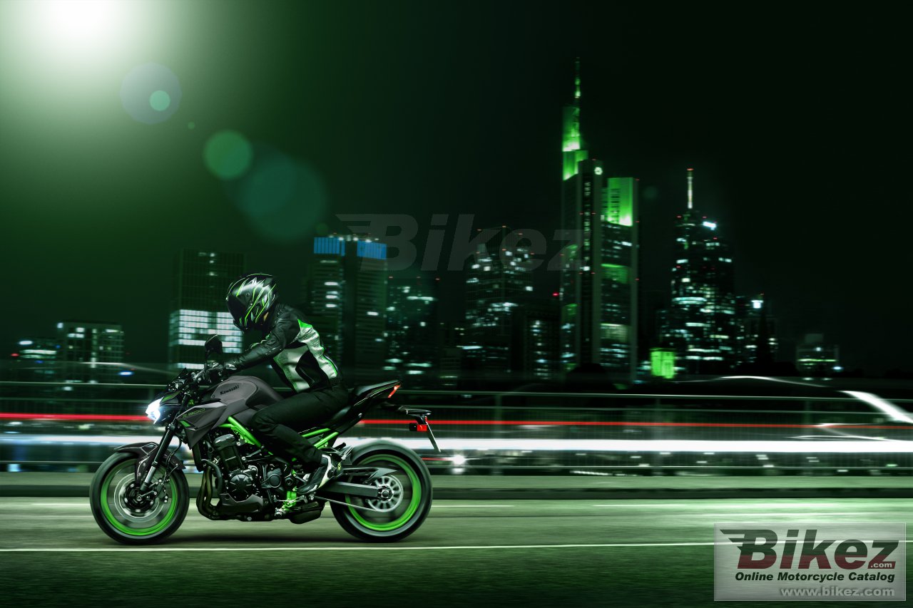 Thumbnail for Kawasaki Z900 2023
