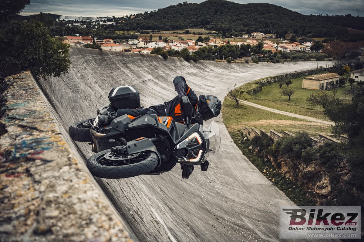 Thumbnail for KTM 1290 Super Adventure S 2021